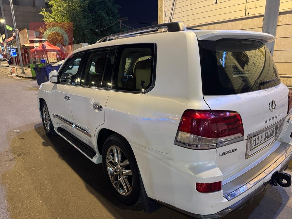 Lexus LX